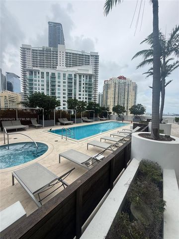 1300 Brickell Bay Dr 707, Miami, FL 33131