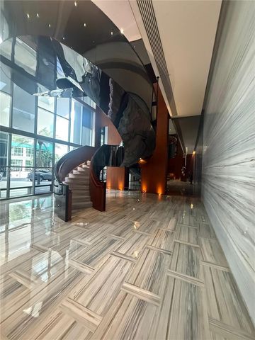 1300 Brickell Bay Dr 707, Miami, FL 33131