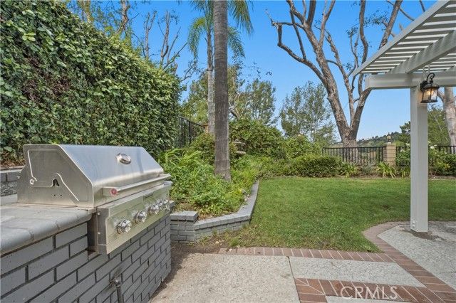 3537 Foxglove Road, Glendale, CA 91206