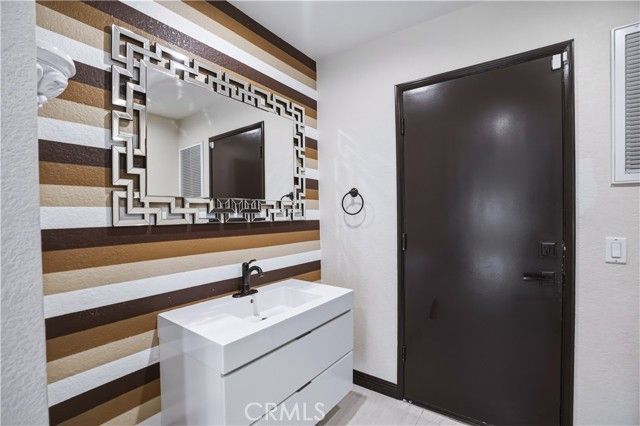 3537 Foxglove Road, Glendale, CA 91206