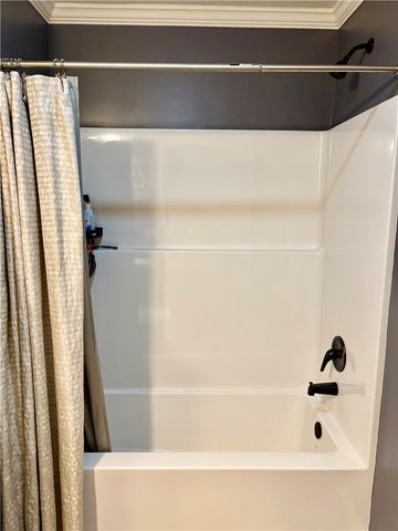 16 Valiant Drive, Coventry, RI 02816