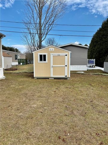 16 Valiant Drive, Coventry, RI 02816