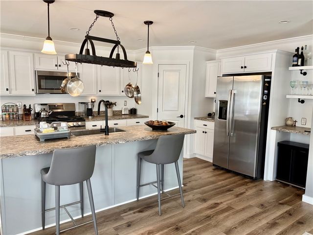 16 Valiant Drive, Coventry, RI 02816