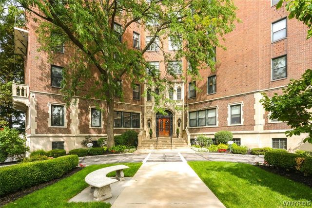800 West Ferry Street 1C, Buffalo, NY 14222