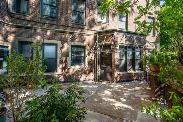 800 West Ferry Street 1C, Buffalo, NY 14222