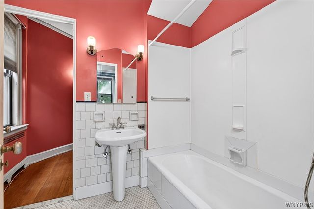 800 West Ferry Street 1C, Buffalo, NY 14222