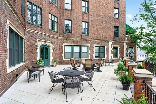 800 West Ferry Street 1C, Buffalo, NY 14222