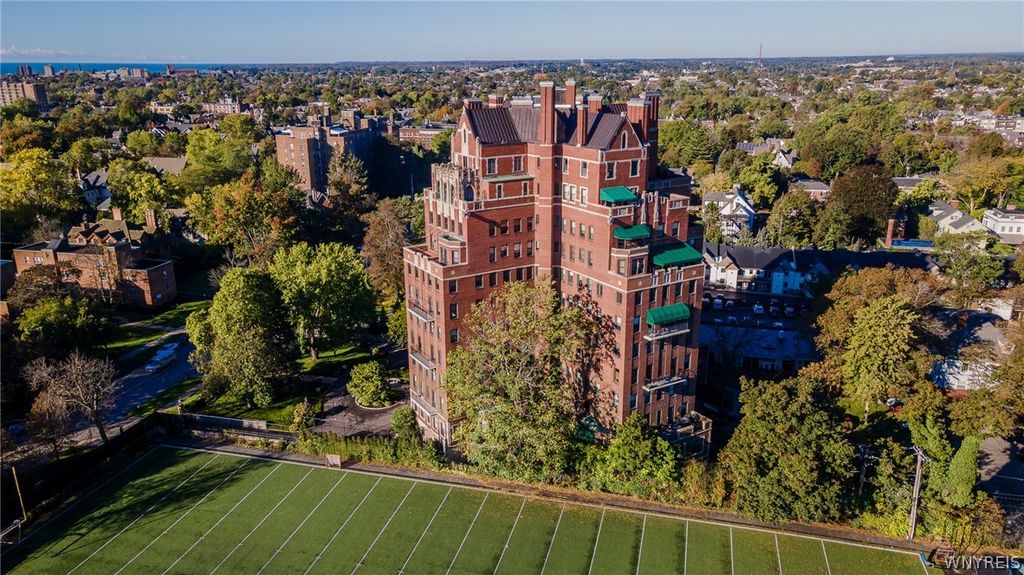800 West Ferry Street 1C, Buffalo, NY 14222