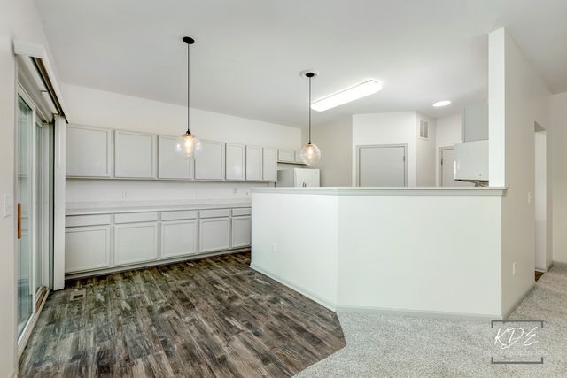 636 S Cadillac Circle, Romeoville, IL 60446