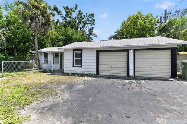 2233 11TH AVENUE W, Bradenton, FL 34205