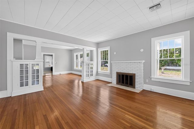 2233 11TH AVENUE W, Bradenton, FL 34205