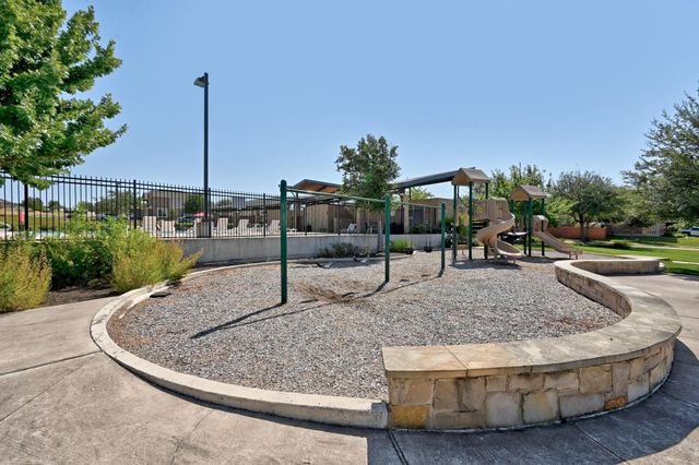 554 Sandstone TRL, Buda, TX 78610