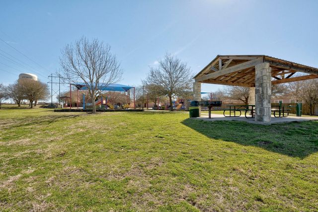 554 Sandstone TRL, Buda, TX 78610