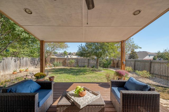 554 Sandstone TRL, Buda, TX 78610