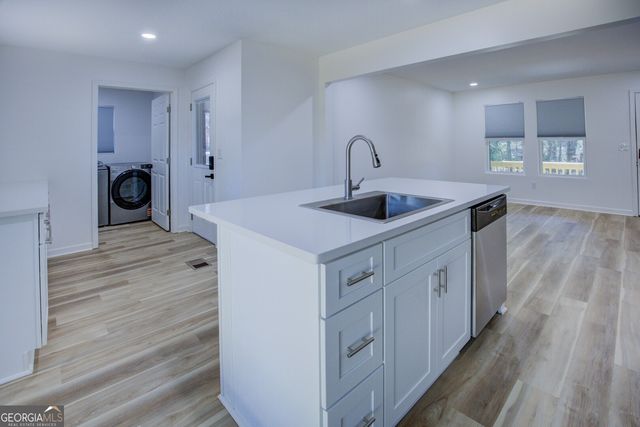 7225 Pineneedle Drive, Covington, GA 30014