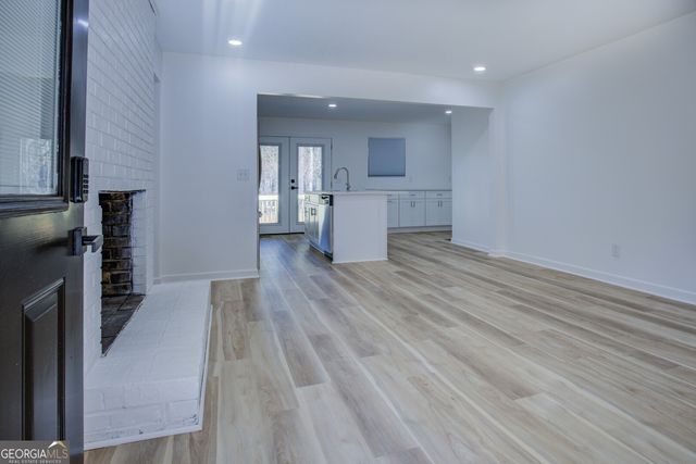 7225 Pineneedle Drive, Covington, GA 30014