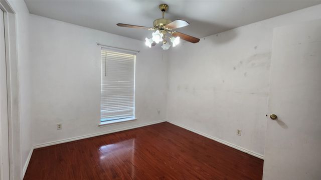 1526 Silverleaf Drive, Carrollton, TX 75007