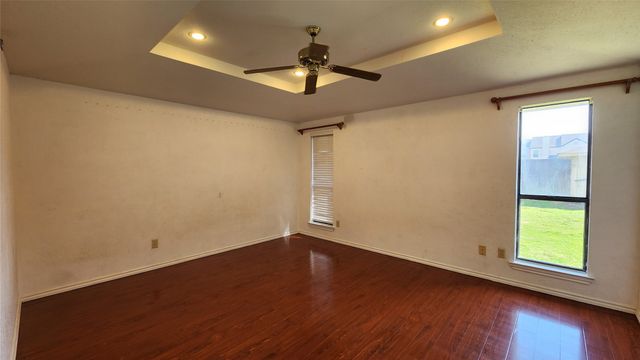 1526 Silverleaf Drive, Carrollton, TX 75007