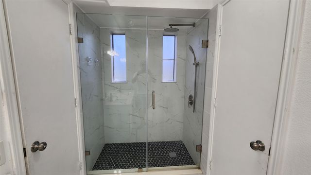 1526 Silverleaf Drive, Carrollton, TX 75007