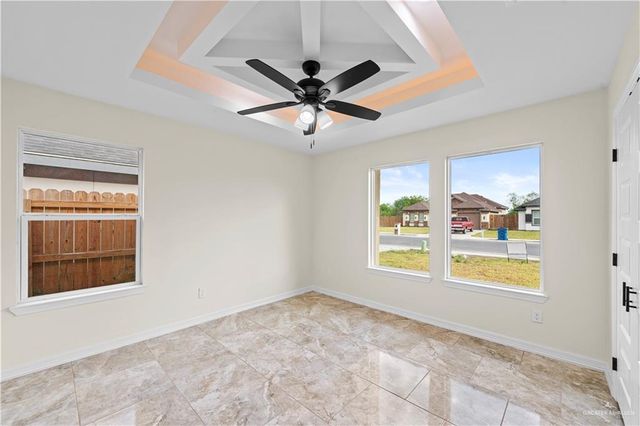 617 Tower Oak Drive, Alamo, TX 78516