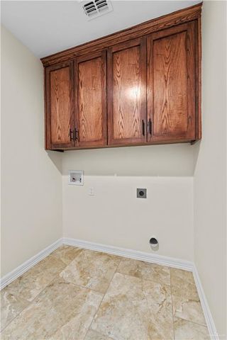 617 Tower Oak Drive, Alamo, TX 78516