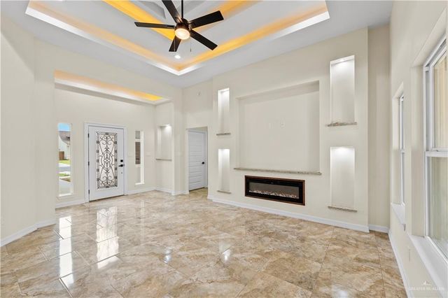 617 Tower Oak Drive, Alamo, TX 78516