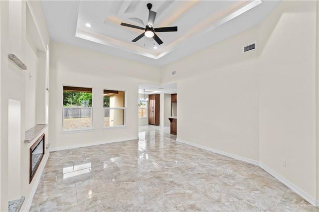 617 Tower Oak Drive, Alamo, TX 78516