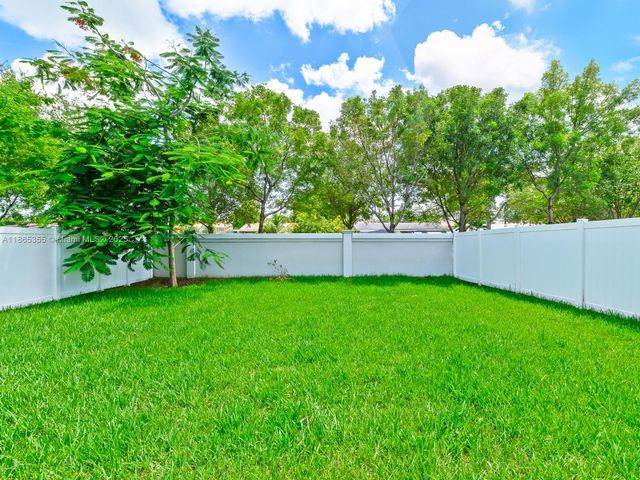 4924 Whispering Way, Dania Beach, FL 33312