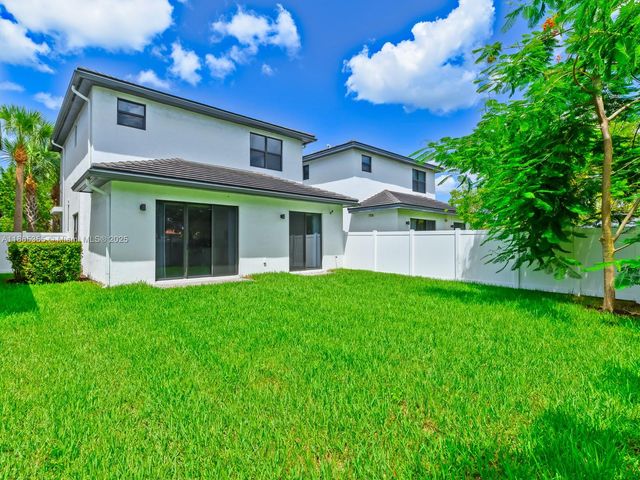 4924 Whispering Way, Dania Beach, FL 33312