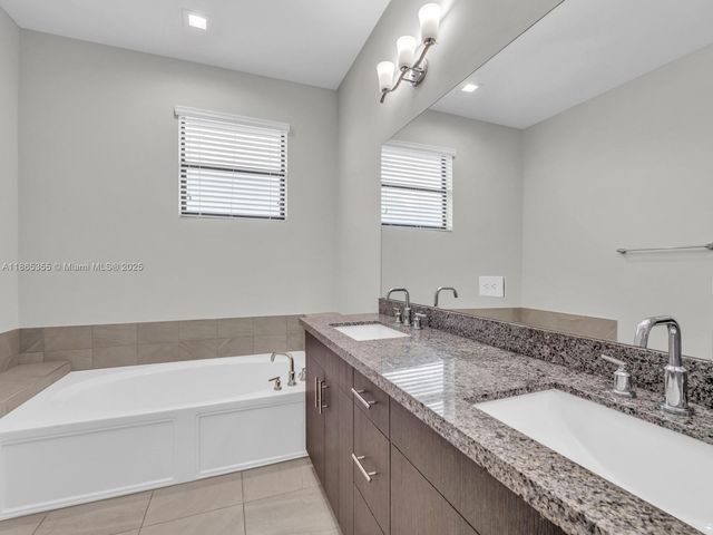 4924 Whispering Way, Dania Beach, FL 33312