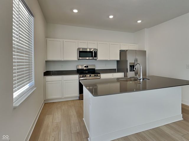 11831 Moorfield Lane, Indianapolis, IN 46235