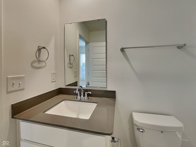 11831 Moorfield Lane, Indianapolis, IN 46235