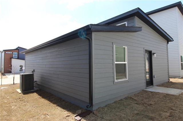 1070 Ventnor Avenue, Centerton, AR 72719