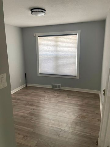 5820 NW 54th Court, Johnston, IA 50131