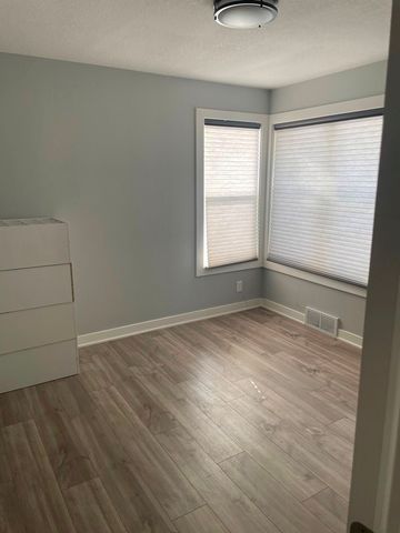 5820 NW 54th Court, Johnston, IA 50131