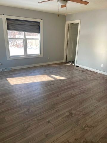 5820 NW 54th Court, Johnston, IA 50131