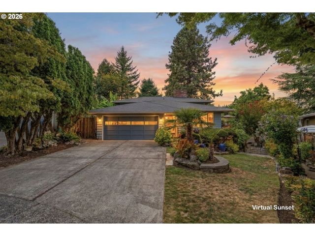 725 Nw MAWRCREST Dr, Gresham, OR 97030