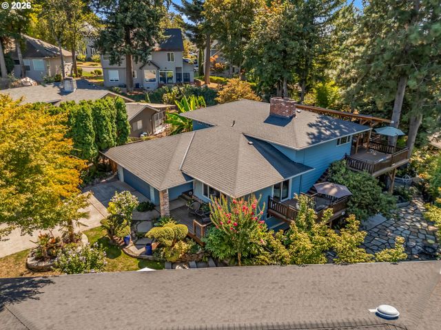 725 Nw MAWRCREST Dr, Gresham, OR 97030