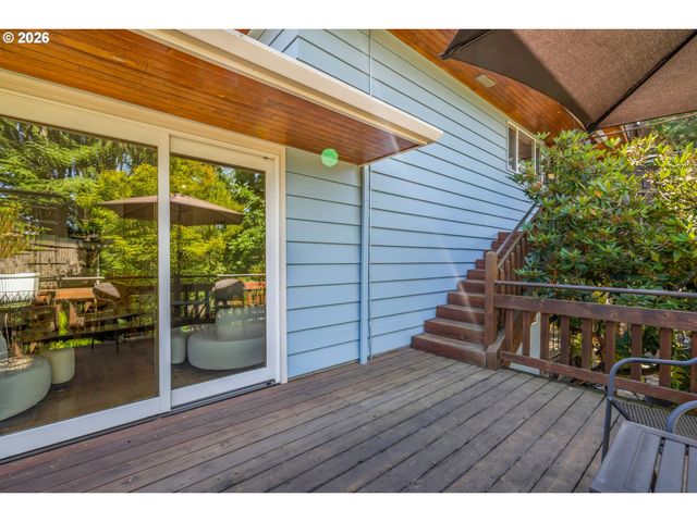 725 Nw MAWRCREST Dr, Gresham, OR 97030