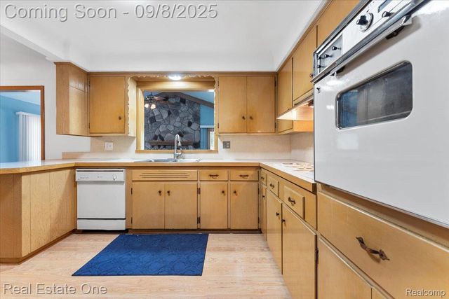 24440 Melody Lane, Taylor, MI 48180