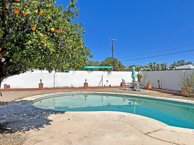 249 S Tucson Boulevard, Tucson, AZ 85716