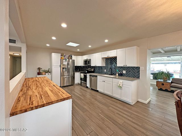 249 S Tucson Boulevard, Tucson, AZ 85716