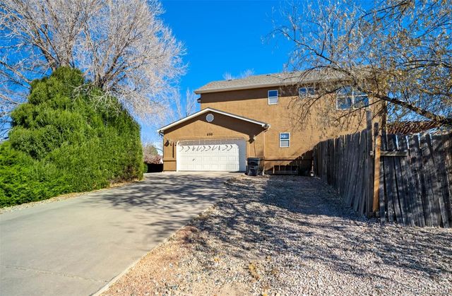 490 W Fairway Drive, Pueblo, CO 81007