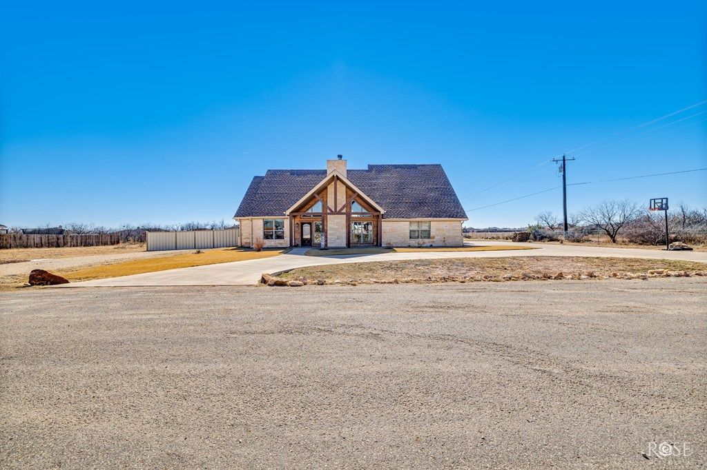 Image 2 of property listing at 3553 Buck Run, San Angelo, TX 76901