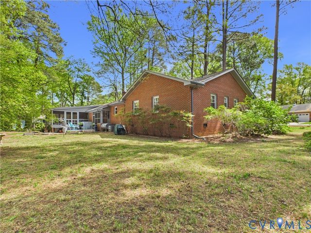 1637 Forest Glenn Cir, Chesterfield, VA 23836
