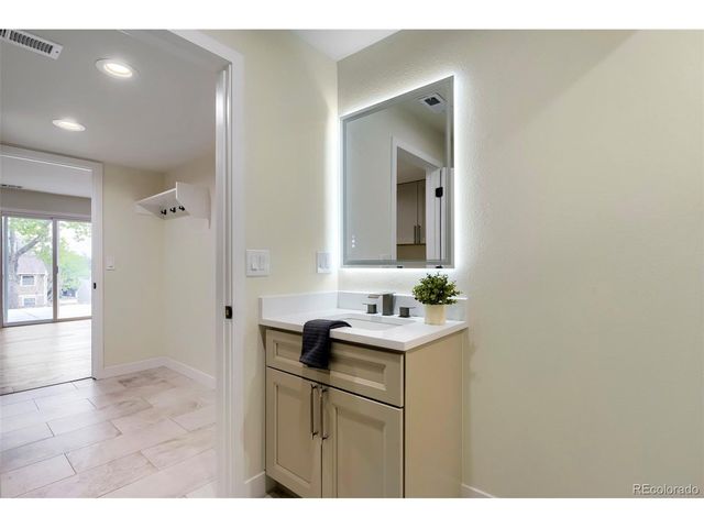 7662 S Johnson St, Littleton, CO 80127