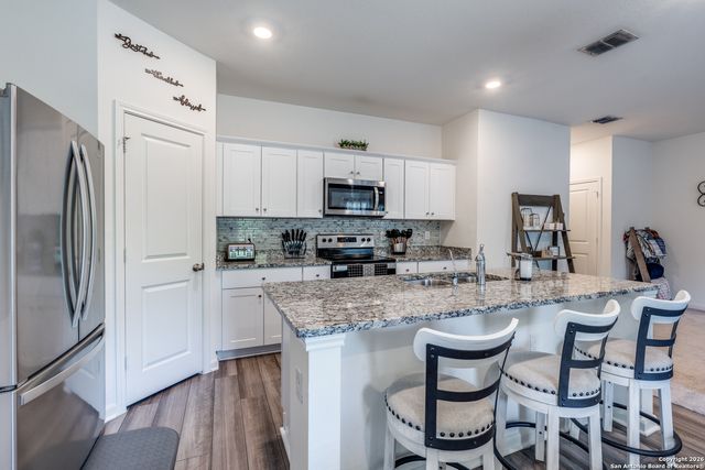 5628 Pearl Meadow, Converse, TX 78109