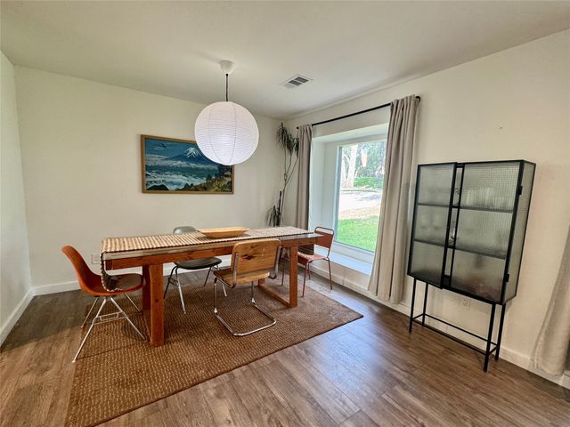 211 Mill Creek Drive, Arlington, TX 76010