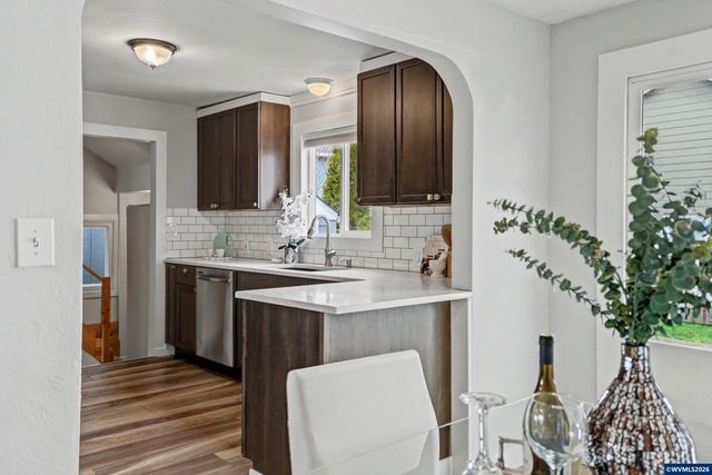 1745 SW 53rd St, Corvallis, OR 97333