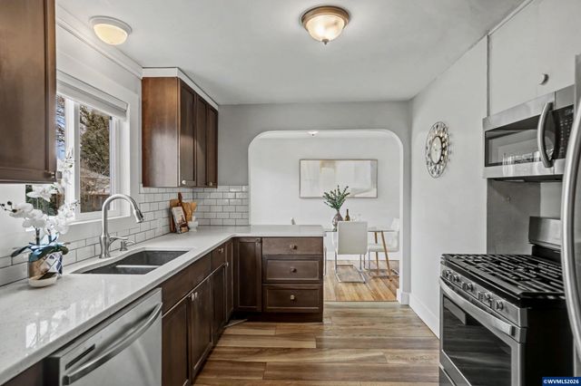 1745 SW 53rd St, Corvallis, OR 97333